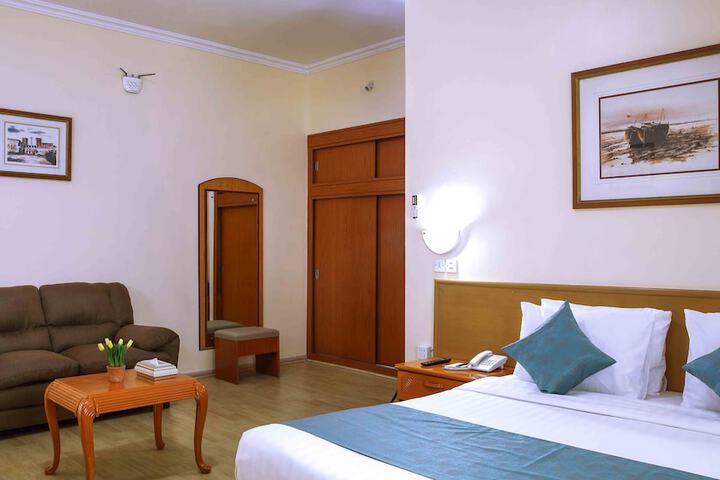 Room 16 of 31