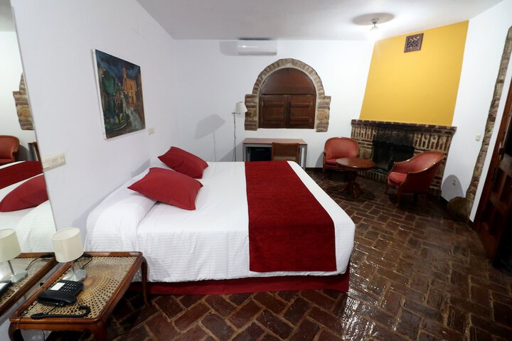 Room 7 of 42
