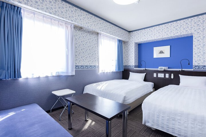 Room 12 of 52