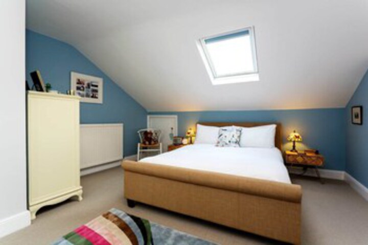 Room 16 of 24