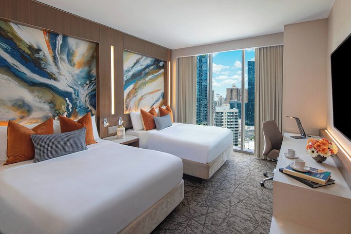 Room 15 of 30