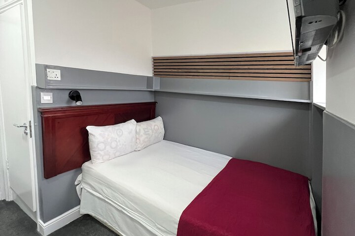 Room 87 of 127
