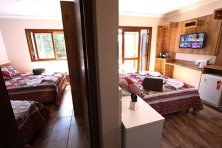 Room 33 of 44