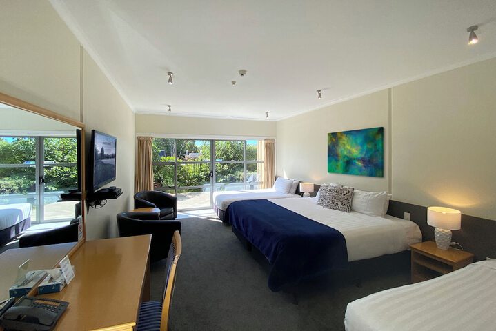 Room 12 of 28