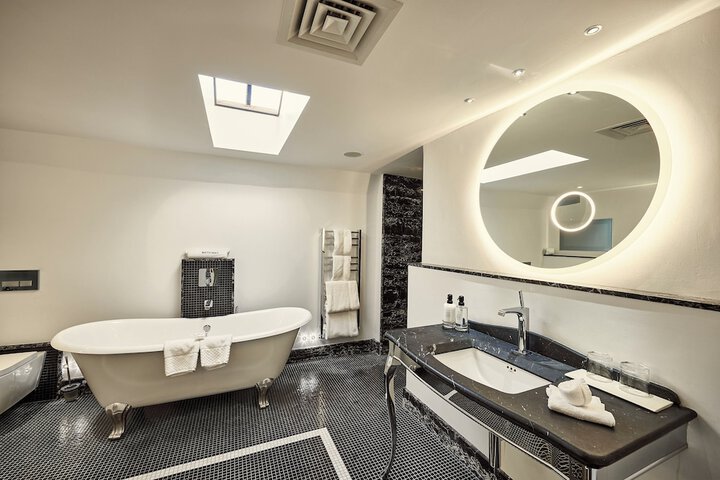 Clean Restrooms