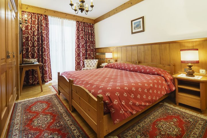 Room 12 of 60
