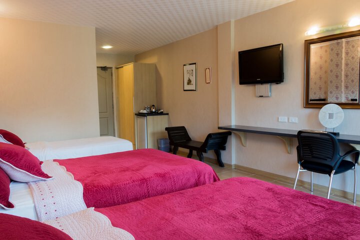 Room 10 of 75