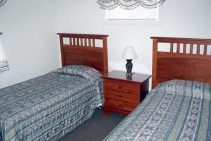 Room 14 of 102