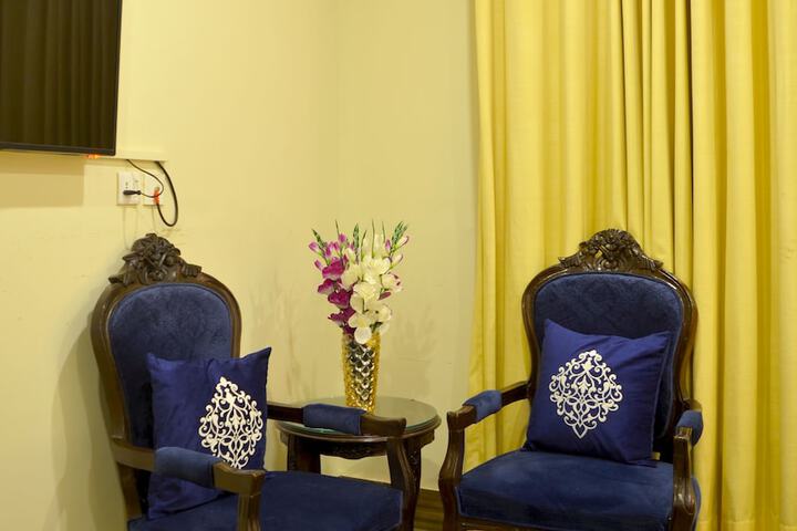 Room 37 of 83