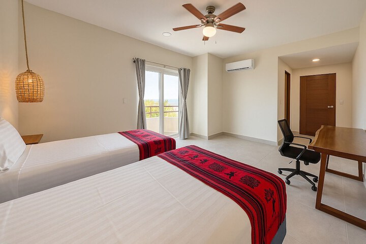 Room 27 of 41