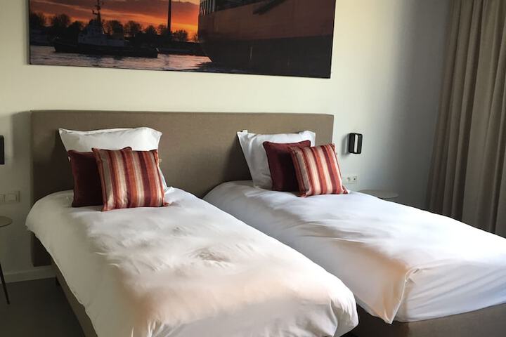 Room 4 of 54