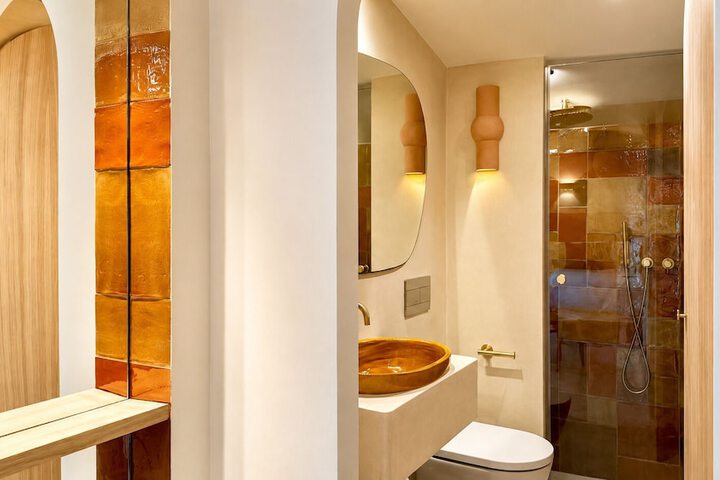 Bath Interior