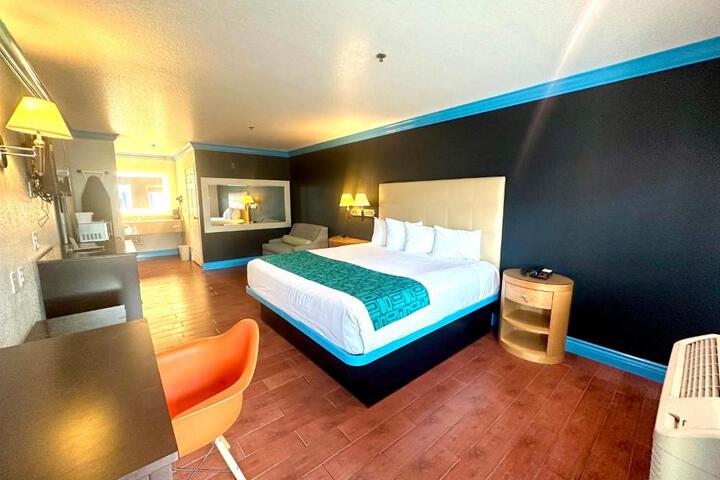 Signature King Bed (27 of 39)