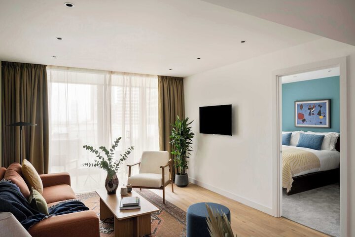 Room 35 of 66