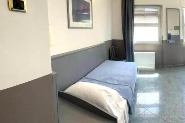Room 46 of 62