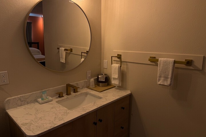 Room 33 of 57