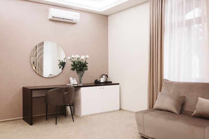 Room 11 of 39
