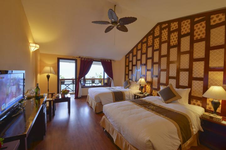 Room 16 of 108