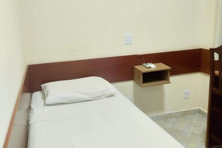 Room 19 of 38