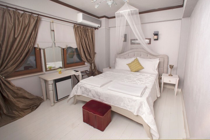 Room 17 of 55