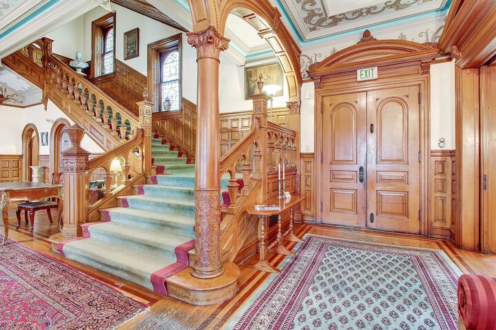 Hotel Interior 8 of 39