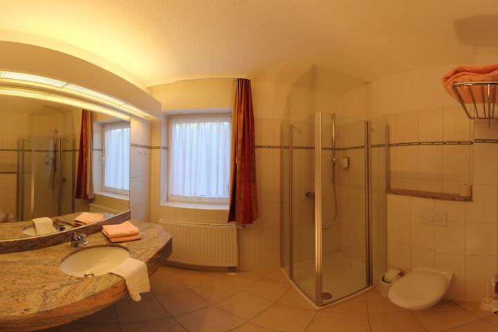 Room 21 of 47