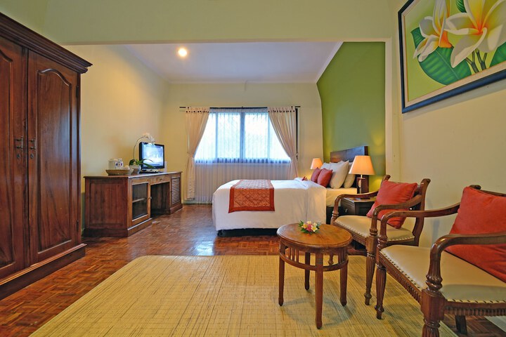 Room 18 of 151
