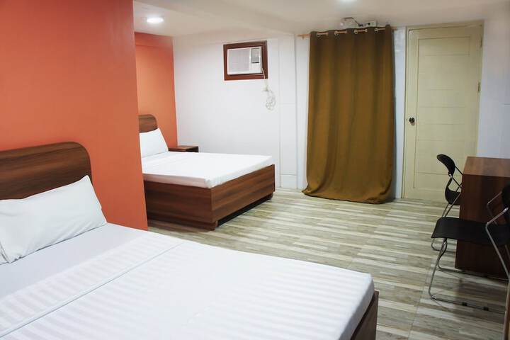 Room 12 of 17