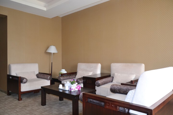 Room 22 of 48