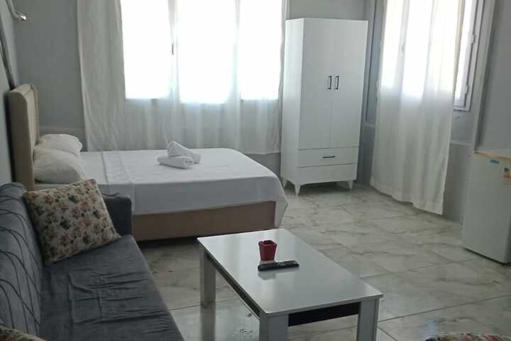 Room 15 of 27