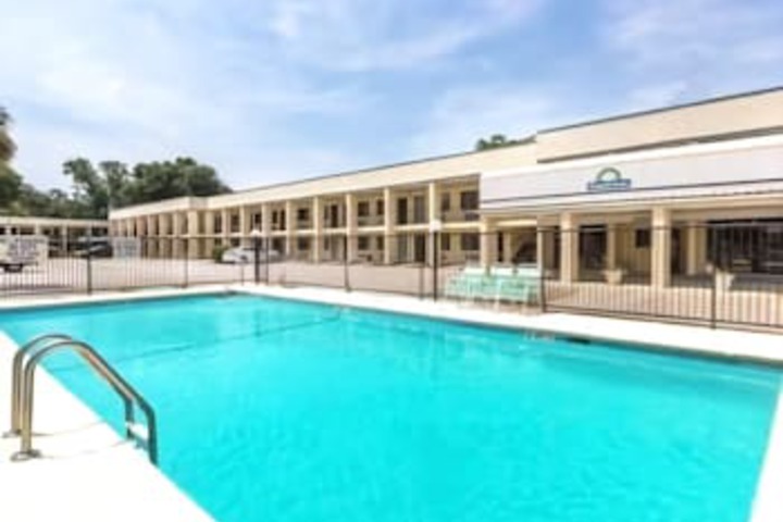 hotels in little river sc 29566