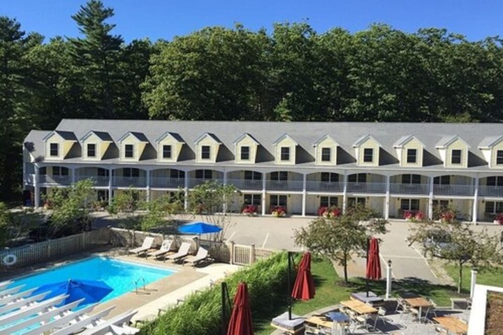 Hotel 79 of 82