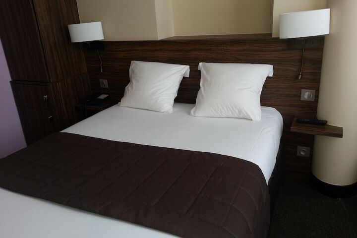 Room 12 of 41