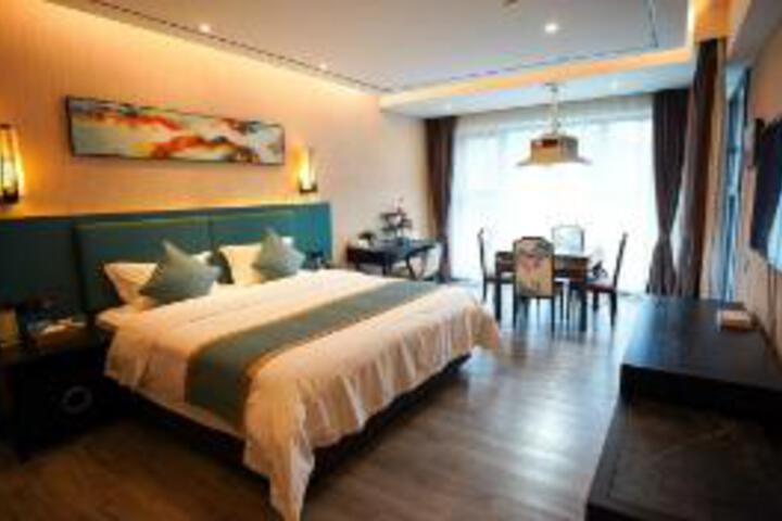 Room 13 of 13