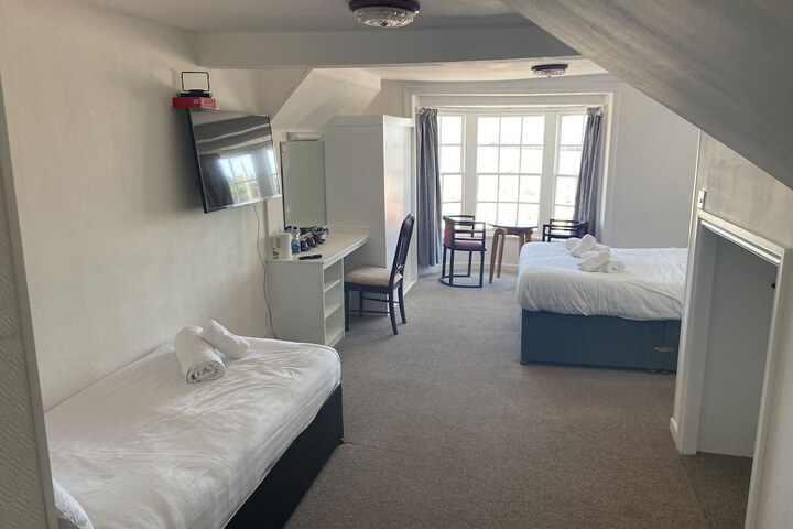 Room 21 of 87