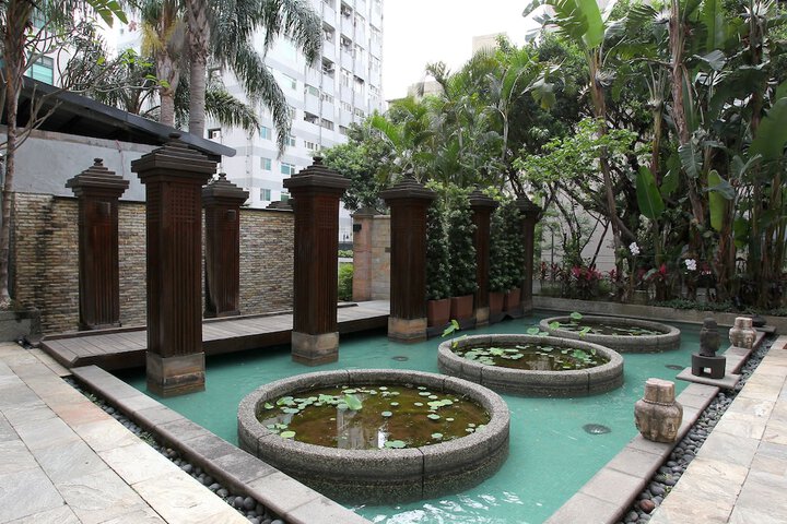 Hotel 98 of 106