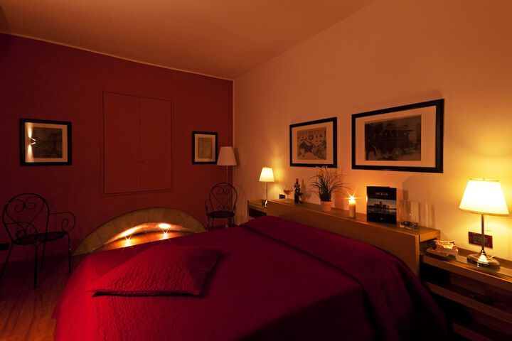 Room 5 of 35