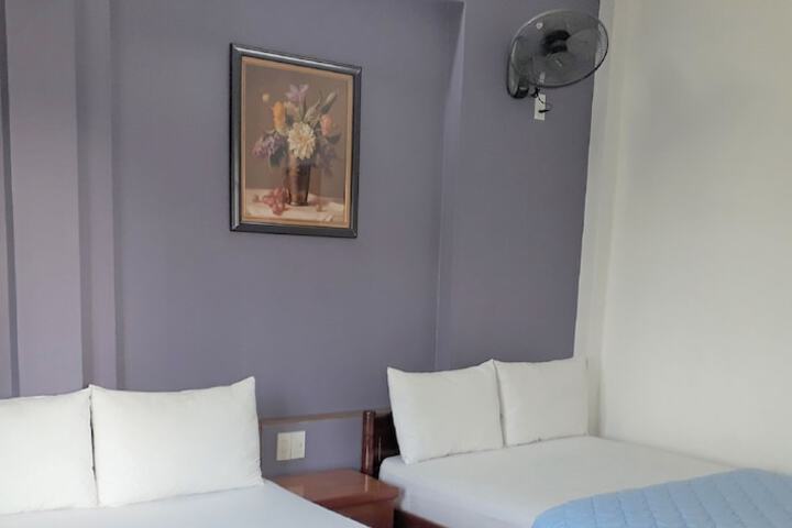Room 22 of 37