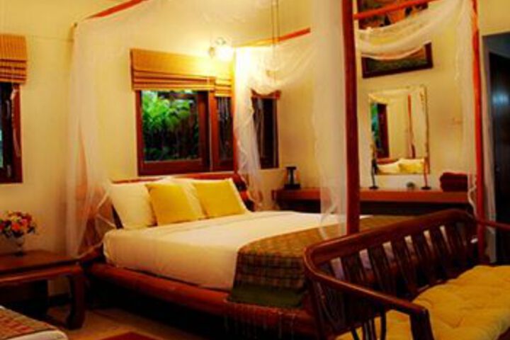 Hotel Suite Photo