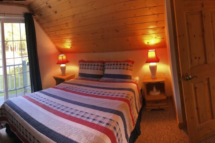 Room 52 of 146