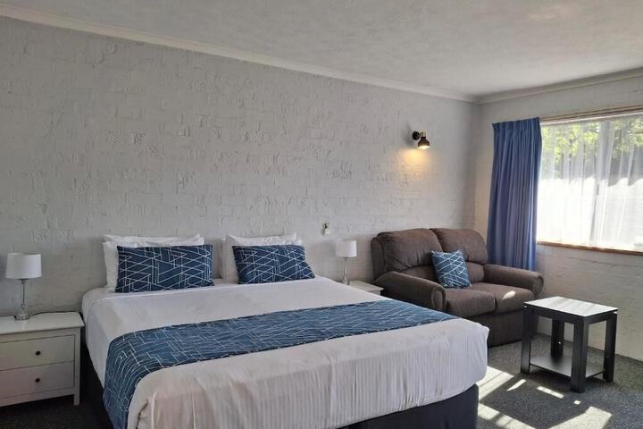Room 8 of 21