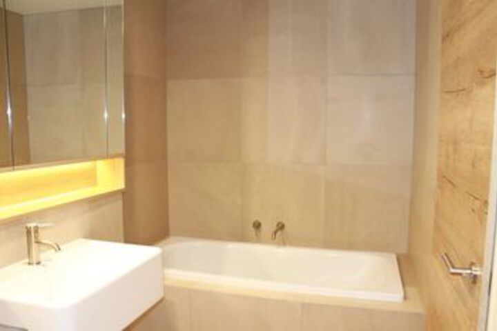 Room 2 of 21
