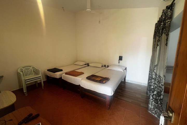 Room 15 of 22
