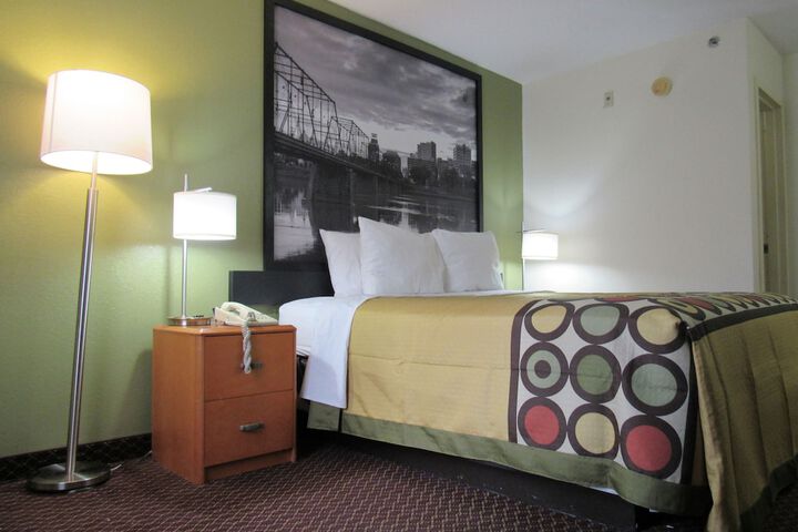 1 King Bed (13 of 20)