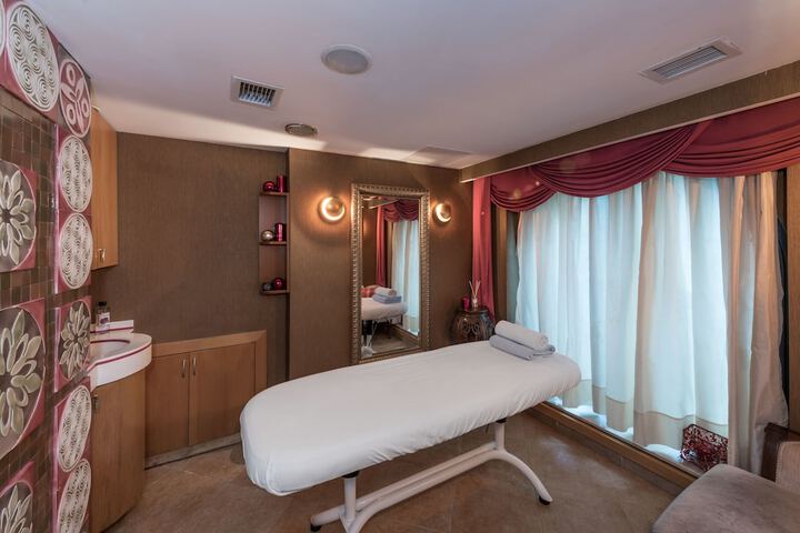 Room 28 of 50