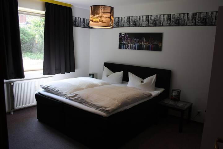 Room 2 of 51