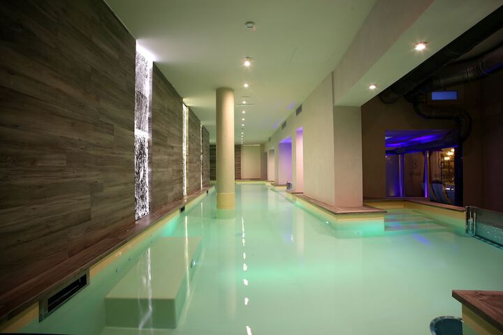 Spa 156 of 208