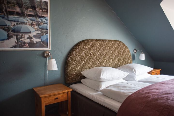 Room 15 of 42