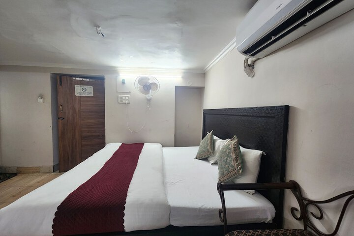 Room 5 of 58