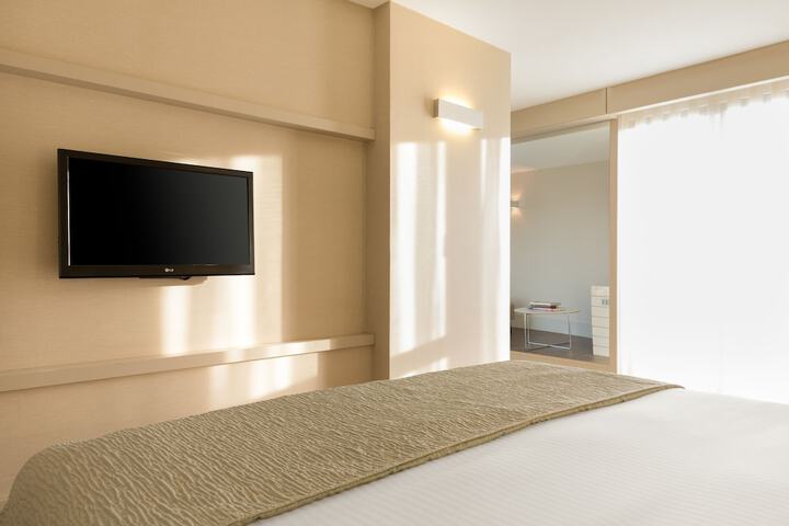 Room 5 of 35